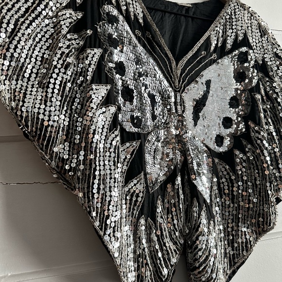 Vintage, sequin, butterfly motif top - Picture 5 of 7